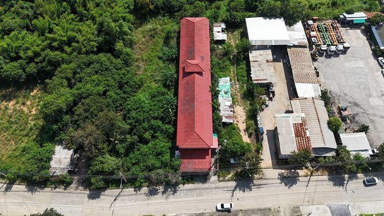 picture Cheap dormitory for sale near Laem Chabang Industrial Estate, Sriracha, Chonburi - 3/18
