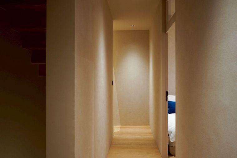 picture Beautifully designed house , private house Only 8 units , House for sale on Soi Sailom. - 18/20