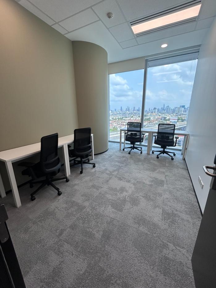 รูป สำนักงานหรูบน Kingbridge Tower ใจกลางกรุงเทพ ใกล้สะพานภูมิพล พื้นที่ทำงานทันสมัย เหมาะทั้งระยะสั้นและสำนักงานใหญ่ระยะยาว - รูปที่ 2/11