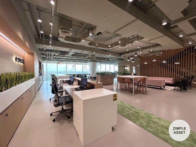 picture Luxury offices at Kingbridge Tower in central Bangkok, near Bhumibol Bridge, with modern workspaces, ideal for short-term or long-term headquarters. - 1/12