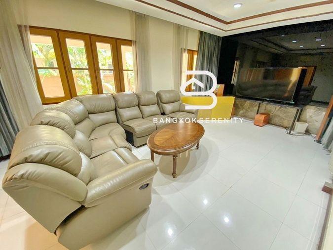 picture Luxury house for rent with private pool at Prukpirom Regent Sukhumvit - 18/32