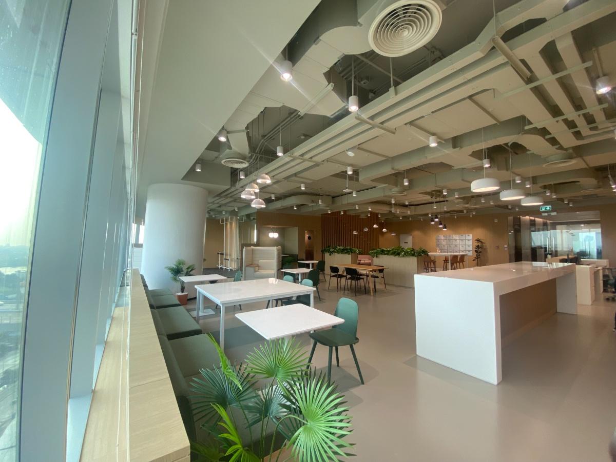 รูป สำนักงานหรูบน Kingbridge Tower ใจกลางกรุงเทพ ใกล้สะพานภูมิพล พื้นที่ทำงานทันสมัย เหมาะทั้งระยะสั้นและสำนักงานใหญ่ระยะยาว - รูปที่ 10/12