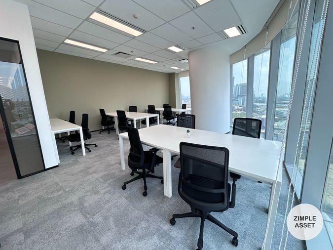 picture Luxury offices at Kingbridge Tower in central Bangkok, near Bhumibol Bridge, with modern workspaces, ideal for short-term or long-term headquarters. - 4/12
