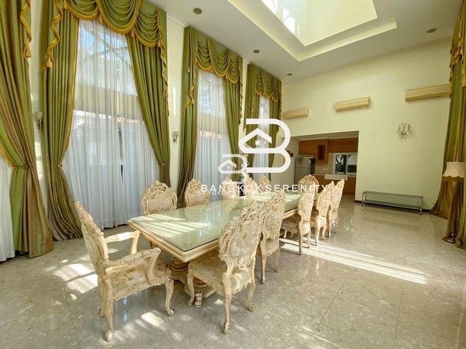 picture Luxury house for rent with private pool at Prukpirom Regent Sukhumvit - 11/32