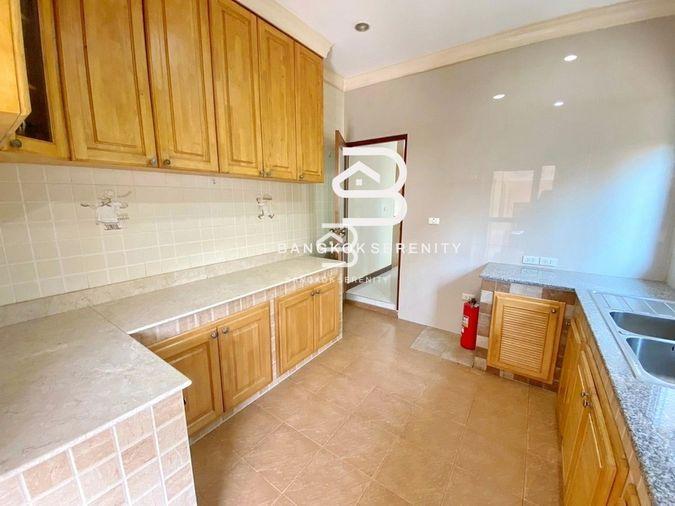 picture Luxury house for rent with private pool at Prukpirom Regent Sukhumvit - 16/32