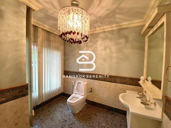 picture Luxury house for rent with private pool at Prukpirom Regent Sukhumvit - 28/32