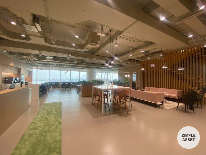 picture Luxury offices at Kingbridge Tower in central Bangkok, near Bhumibol Bridge, with modern workspaces, ideal for short-term or long-term headquarters. - 10/12