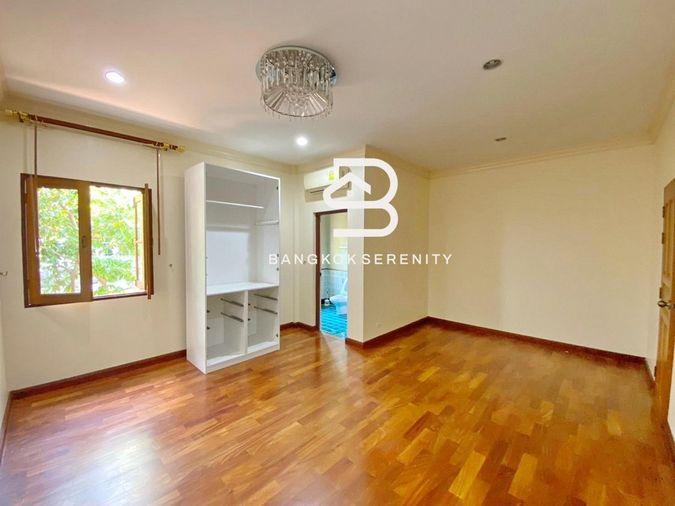 picture Luxury house for rent with private pool at Prukpirom Regent Sukhumvit - 21/32