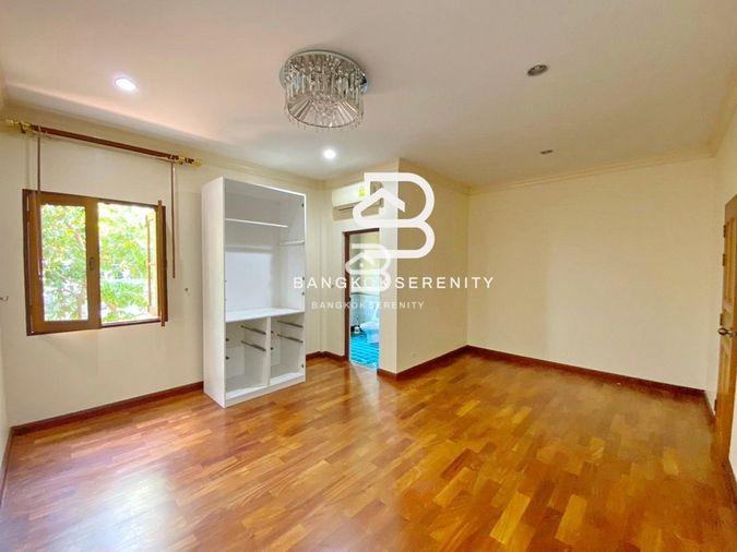 picture Luxury house for rent with private pool at Prukpirom Regent Sukhumvit - 21/32