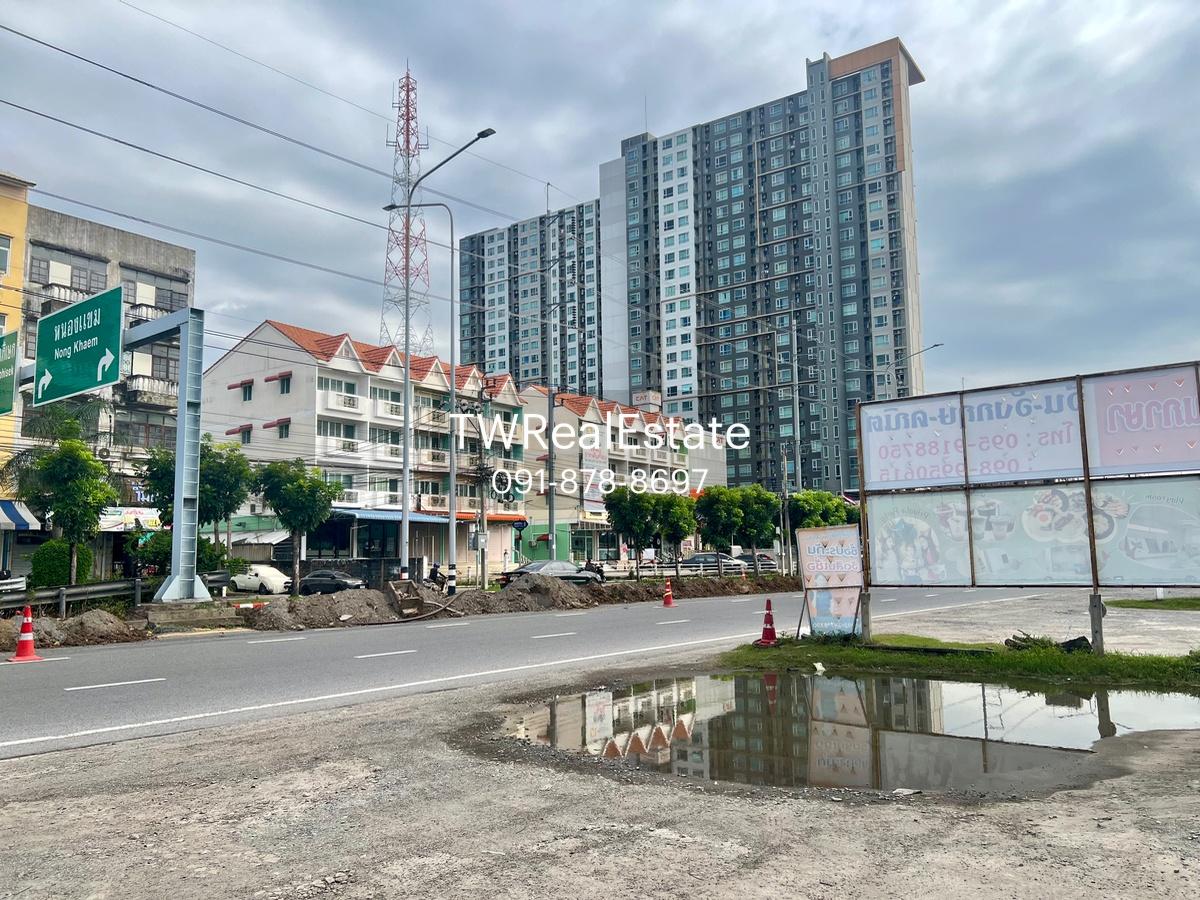 รูป อาคารพาณิชย์ 4 ชั้นพร้อมชั้นลอย ติดถนนพุทธมณฑลสาย 2 (ฝั่งเพชรเกษม) | ทำเลทองเหมาะทำธุรกิจ-ออฟฟิศ | เพียง 250 เมตรจากถนนเพชรเกษม - รูปที่ 8/8