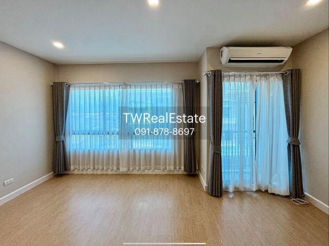 รูป ขายด่วน ทาวน์โฮม 3 ชั้น สไตล์ Modern ต่อเติมเต็มพื้นที่ เหมือนบ้านมือหนึ่ง | ฟังก์ชันใหญ่ 4 ห้องนอน ทำเลทอง ใกล้ทางด่วน - รูปที่ 27/28