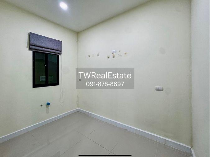 รูป ขายด่วน ทาวน์โฮม 3 ชั้น สไตล์ Modern ต่อเติมเต็มพื้นที่ เหมือนบ้านมือหนึ่ง | ฟังก์ชันใหญ่ 4 ห้องนอน ทำเลทอง ใกล้ทางด่วน - รูปที่ 7/28