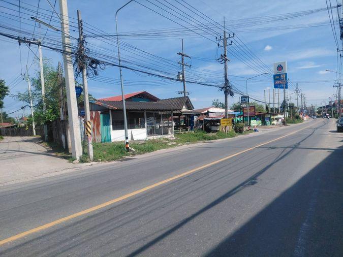 รูป ขายด่วน! ที่ดิน พร้อมสิ่งปลูกสร้าง ติดถนนอ่าวอุดม-ปากร่วม ต.บึง อ.ศรีราชา ชลบุรี - รูปที่ 2/13