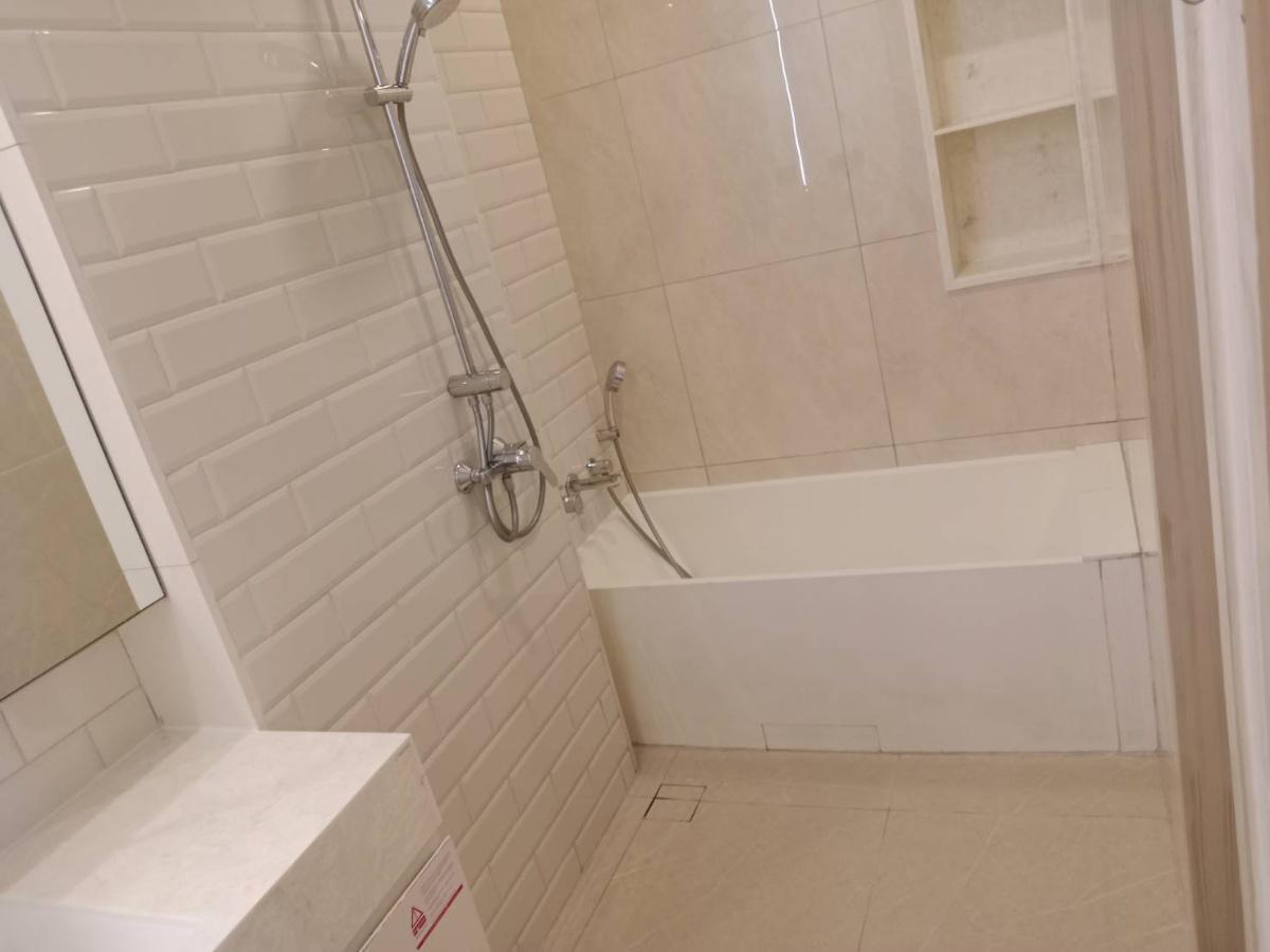 รูป T1496 คอนโดให้เช่าใน Siamese Exclusive Sukhumvit 42 (ไซมิส เอ๊กซ์คลูซีพ สุขุมวิท 42)ห้องสวย เฟอร์ครบ ราคาพิเศษ  - รูปที่ 10/11