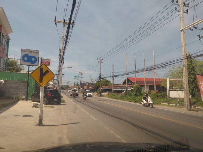 รูป ขายด่วน! ที่ดิน พร้อมสิ่งปลูกสร้าง ติดถนนอ่าวอุดม-ปากร่วม ต.บึง อ.ศรีราชา ชลบุรี - รูปที่ 10/13