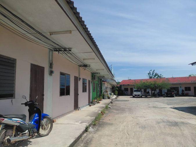 รูป ขายด่วน! ที่ดิน พร้อมสิ่งปลูกสร้าง ติดถนนอ่าวอุดม-ปากร่วม ต.บึง อ.ศรีราชา ชลบุรี - รูปที่ 11/13