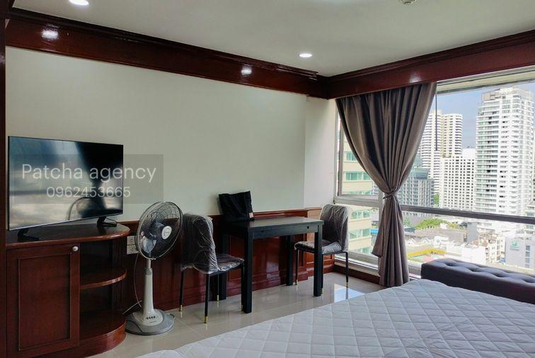picture Sukhumvit Suites. Studio 28sqm. Line id: @pfagent - 2/7