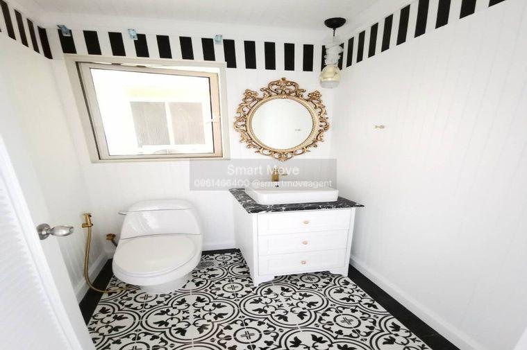 picture For Rent C20251100033...Hampton Pet Friendly, Spacious 4 Bedroom Unit - 12/14