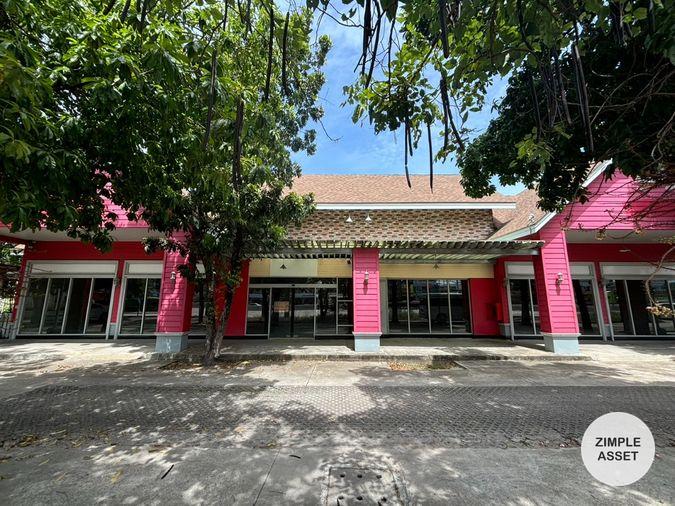 รูป สำนักงานให้เช่า ที่ ไอเพลส บิซิเนส พาร์ค แหลมฉบัง ใกล้กับท่าเรือแหลมฉบัง ขนาด 214 ตร.ม. ราคา 74,900 บาทต่อเดือน - รูปที่ 1/35