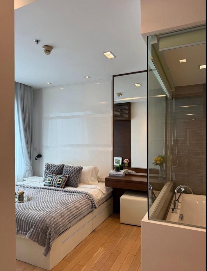 picture Siri at Sukhumvit. 2bed  69sqm. Line id: @pfagent - 7/12