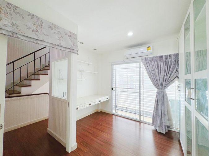 รูป For Rent!! บ้านทาวน์โฮมหรู สไตล์อิงลิชโมเดิร์น Leon Sukhumvit 62 | ลีออง สุขุมวิท 62 MD-25085411 - รูปที่ 7/25