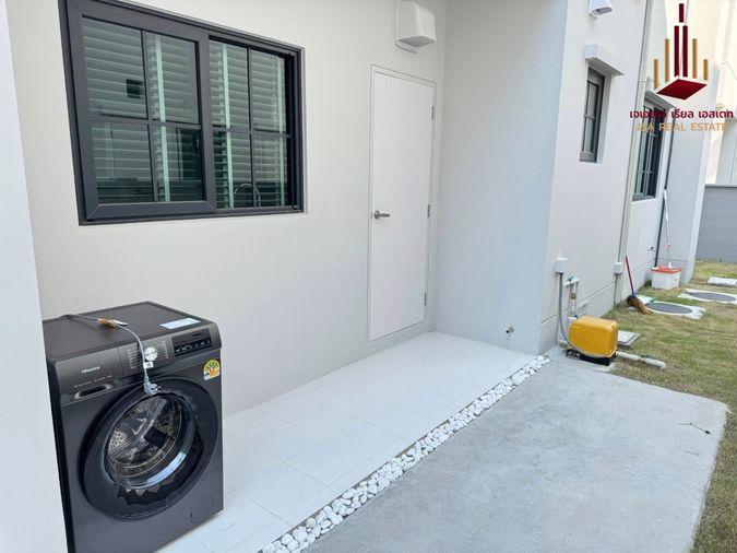 picture ✨ For Rent: Centro Bangna✨  💰 Only 100,000 THB/month - 9/9