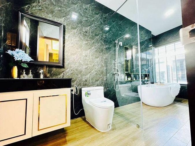 picture Pattaya pool villa for sale, Modern Luxury style, near Map Prachan Reservoir - 12/20