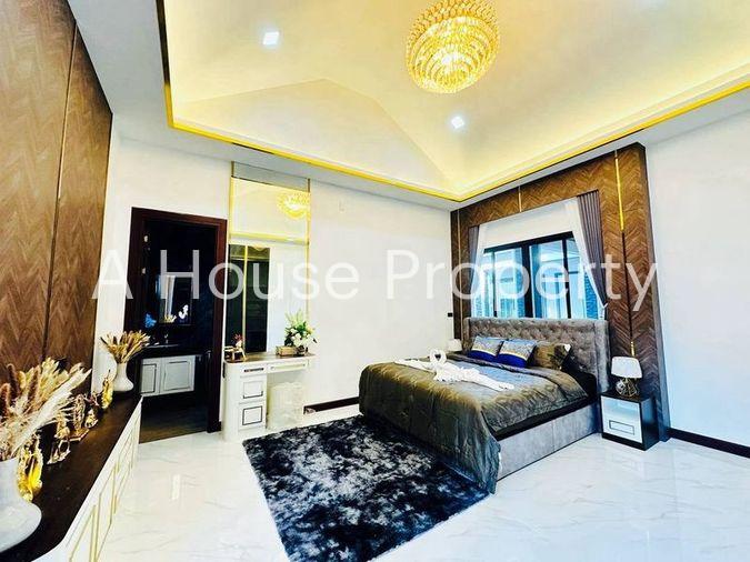 picture Pattaya pool villa for sale, Modern Luxury style, near Map Prachan Reservoir - 10/20