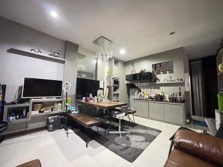 รูป ขายทาวน์เฮ้าส์ 📍 Haus 35 Chaengwattana  📍 3 ห้องนอน 3 ห้องน้ำ ติดทางขึ้นลงทางด่วนศรีรัช - รูปที่ 4/11