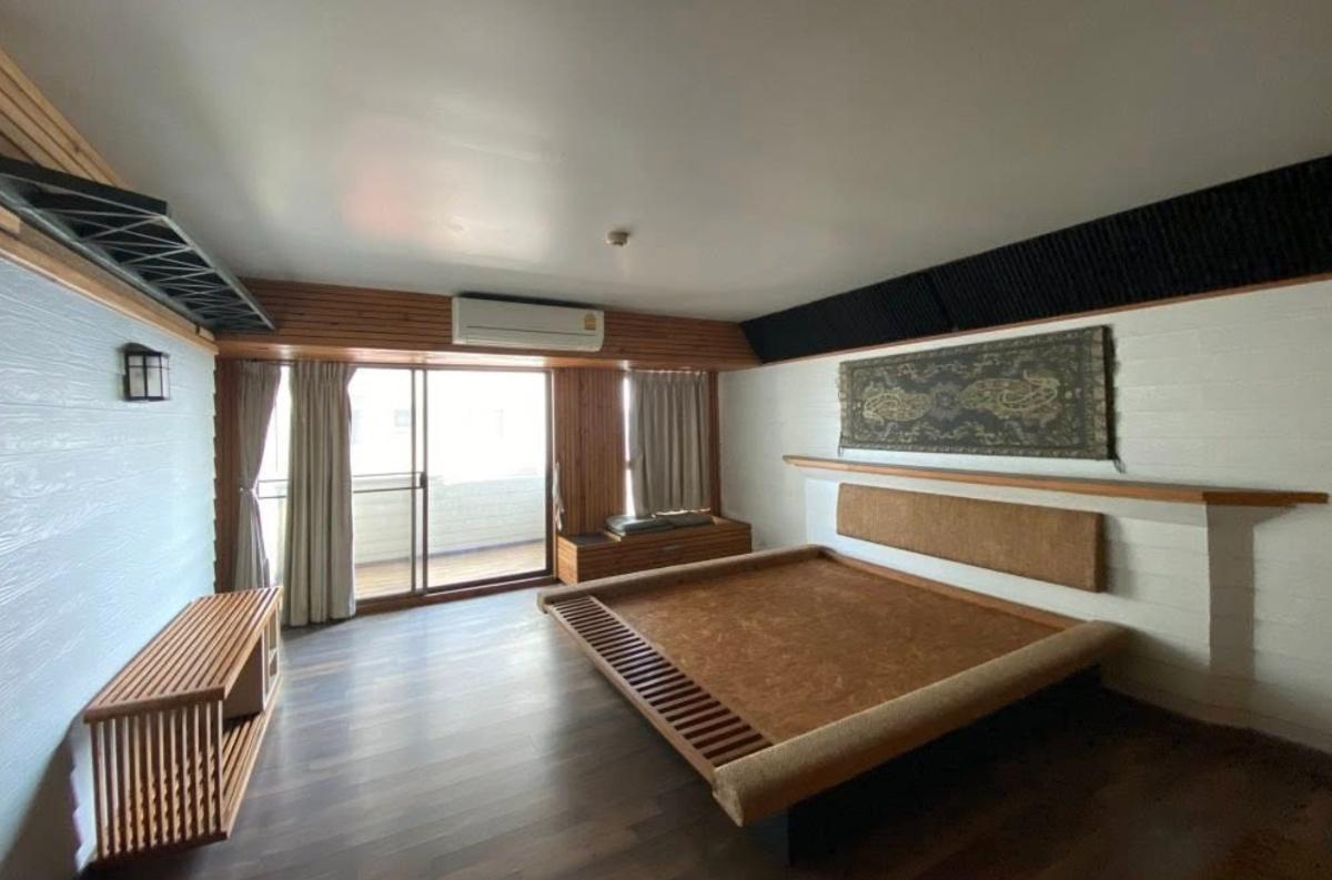 picture Baan Onnut. 3bed 216sqm. Line id: @pfagent - 10/17
