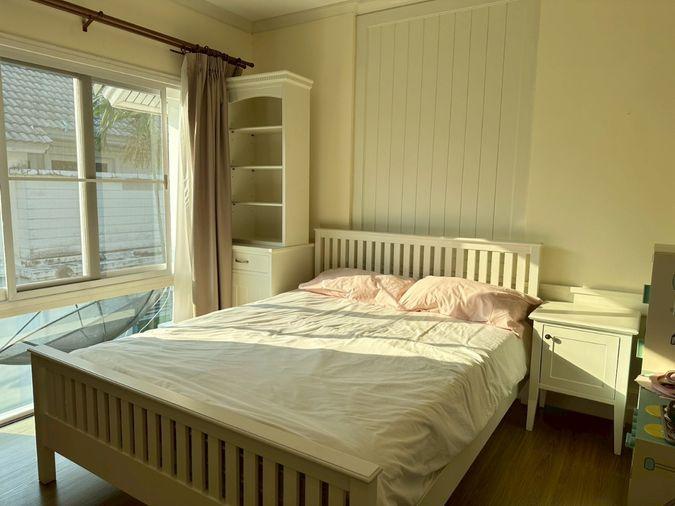 รูป บ้านที่อบอวลด้วยความอบอุ่น…และความหรูหราในทุกมุม  : หมู่บ้านคาซาลูน่า 3 ห้องนอน 4 ห้องน้ำ พื้นที่ดิน 79 ตรว. - รูปที่ 24/26