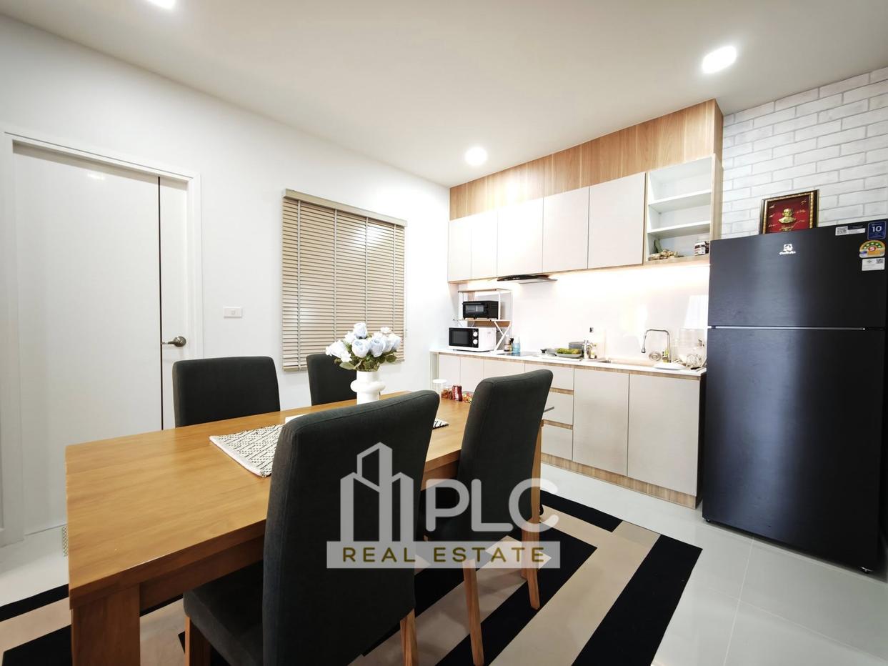 picture Modern 2-Storey House for Sale – East Pattaya - 6/12