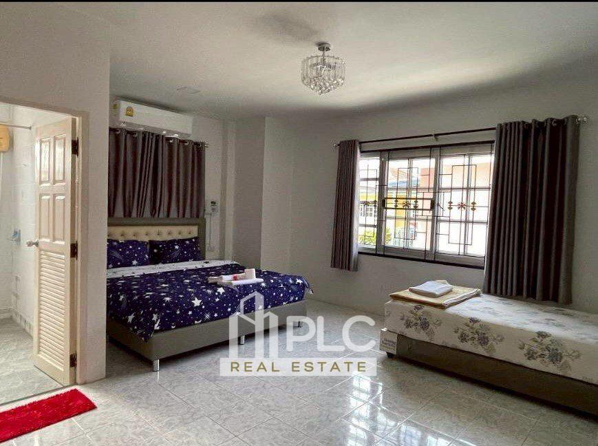 picture Luxury Pool Villa for Sale – Jomtien Pattaya - 11/13