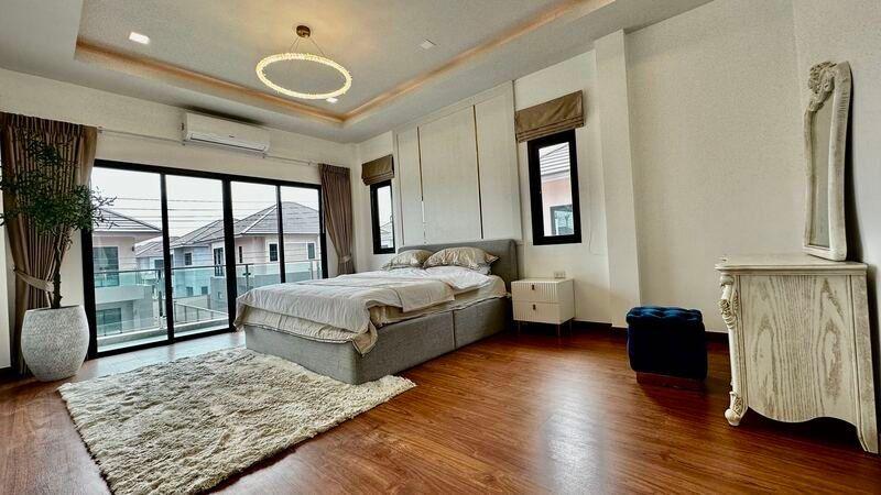 รูป Luxury Two-Story Modern Villa for Sale in Huay Yai - รูปที่ 7/8