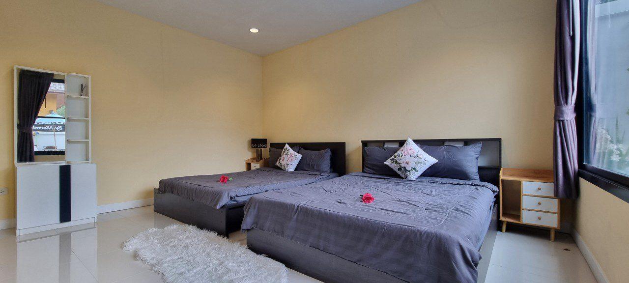 picture Pool Villa in Jomtien 4 Bedrooms for Rent - 13/17