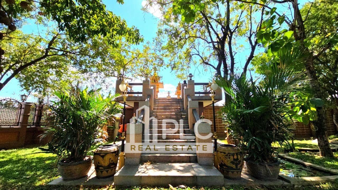 picture Luxury Mansion for Sale – Sriracha - 17/21