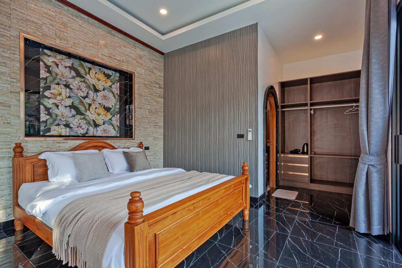 รูป 5 Bedrooms Pool Villa in Huay Yai for Rent - รูปที่ 16/24