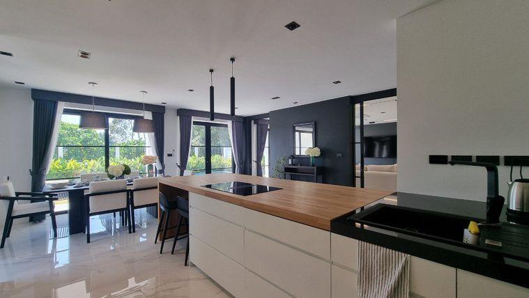 picture Pool Villa in Mabprachan for Rent - 5/25