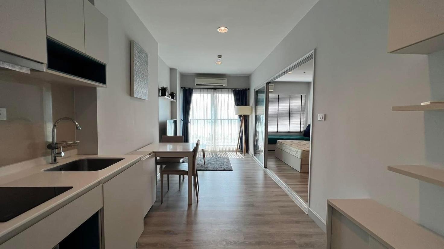 picture 1 Bedroom Centric Sea Condo for Sale - 3/5