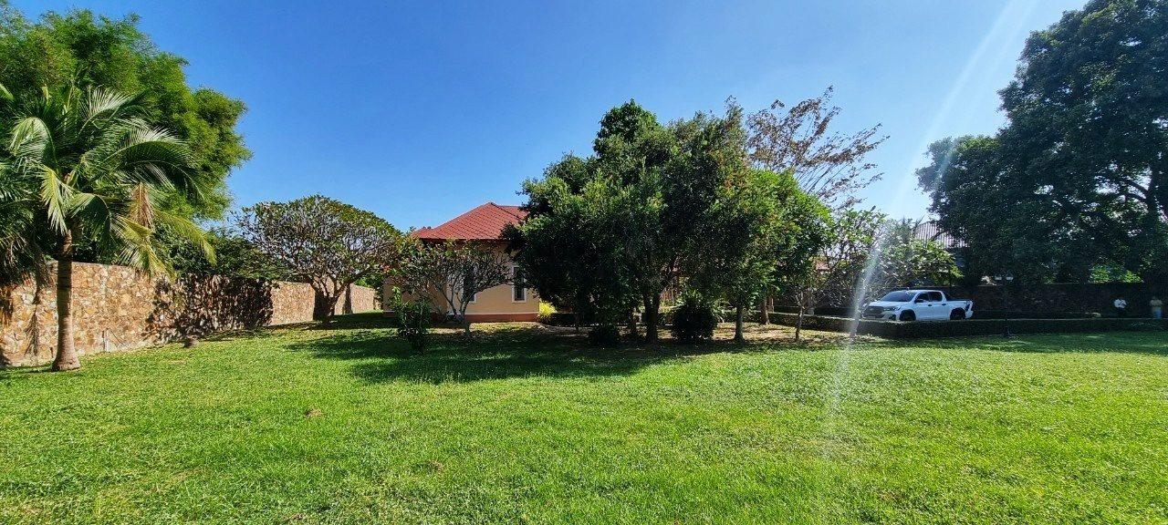 รูป Land and House for Sale in Mabprachan - รูปที่ 8/16