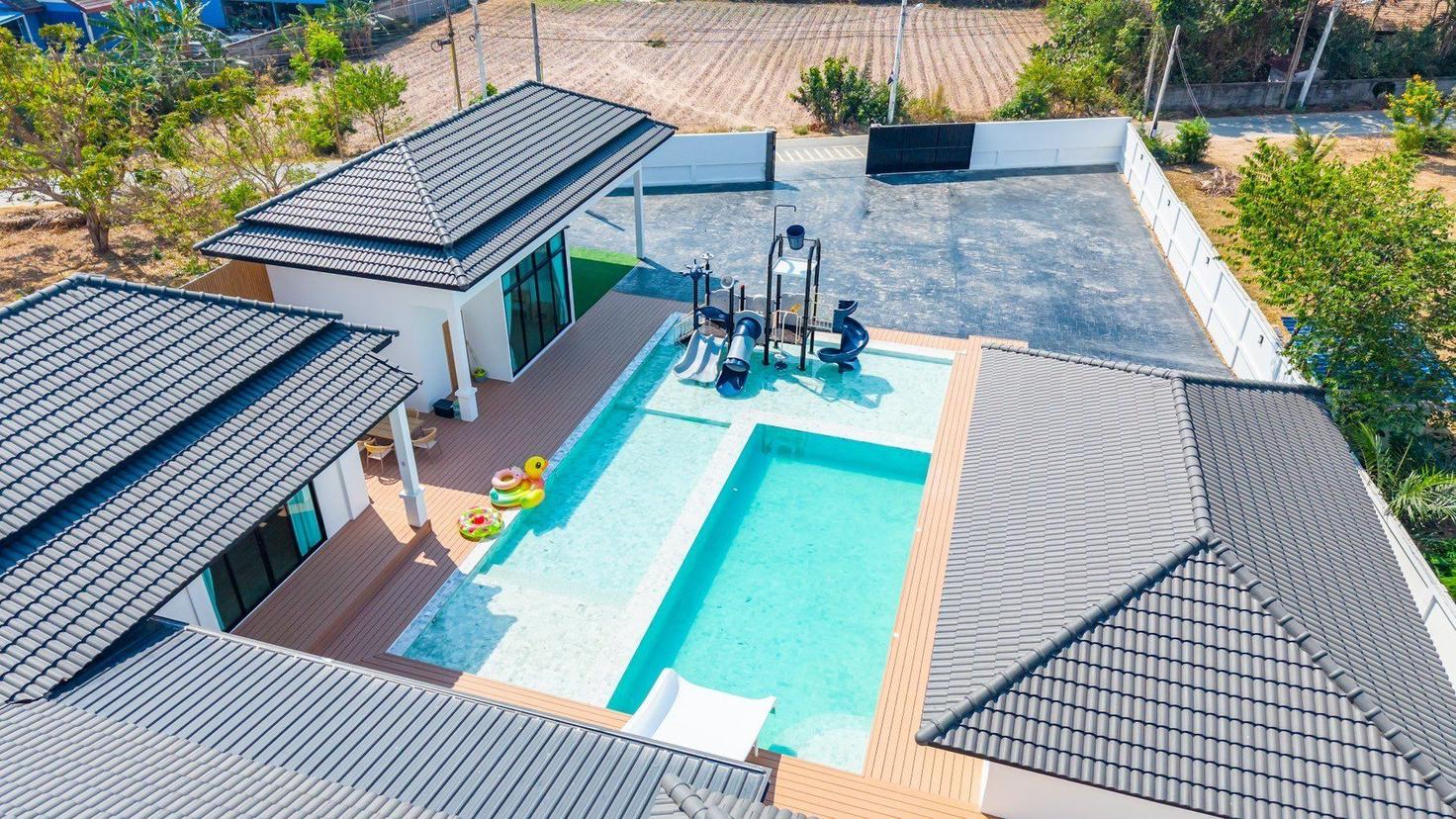 รูป 5 Bedrooms Pool Villa for Sale in Huay Yai - รูปที่ 1/16
