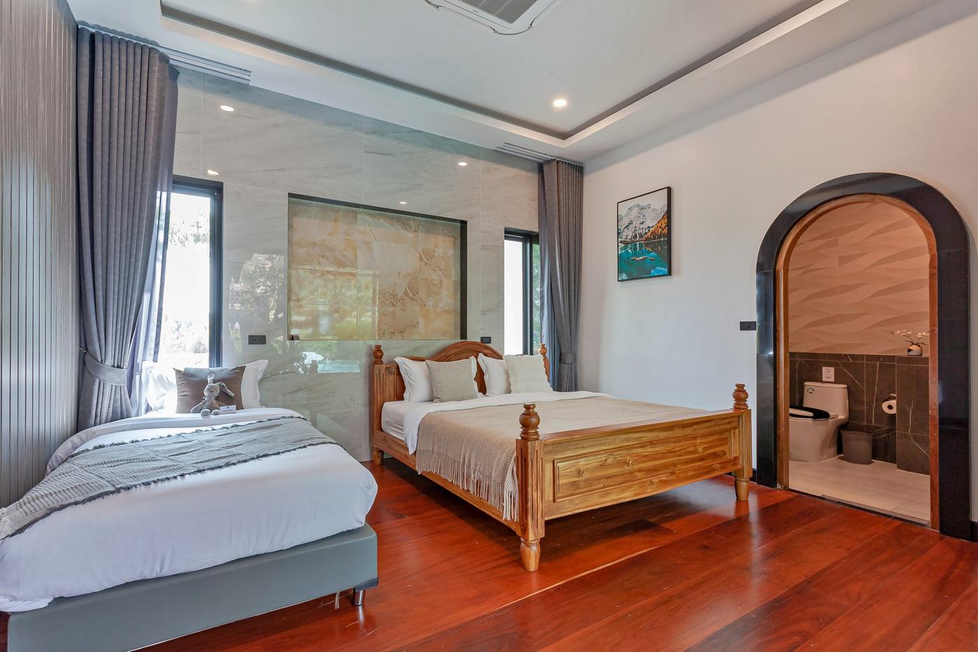 รูป 5 Bedrooms Pool Villa in Huay Yai for Rent - รูปที่ 17/24