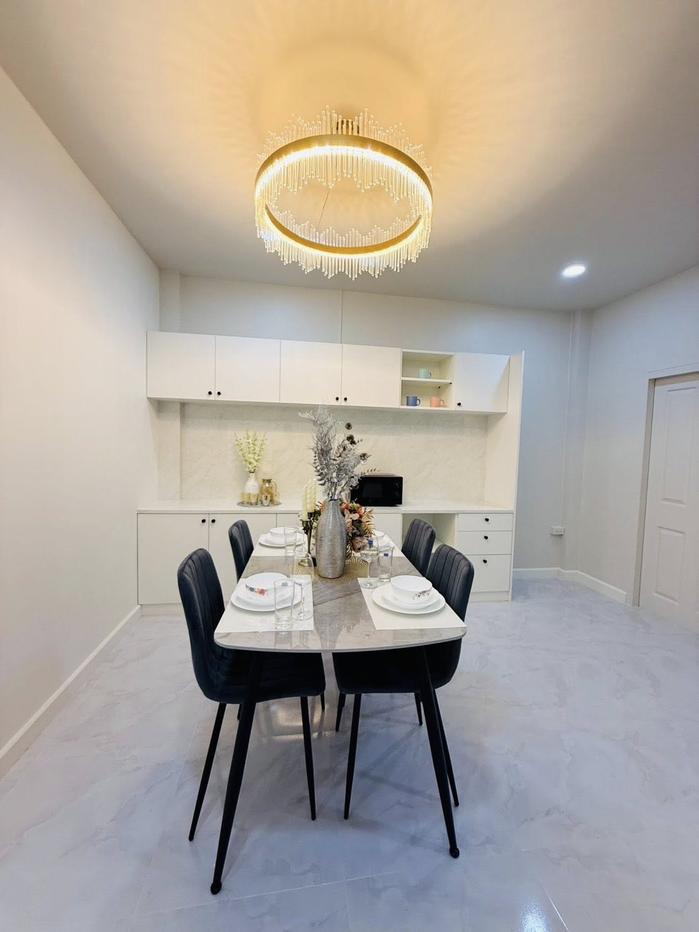 รูป 2-Storey Townhouse for Sale in Siam Country Club - รูปที่ 6/18