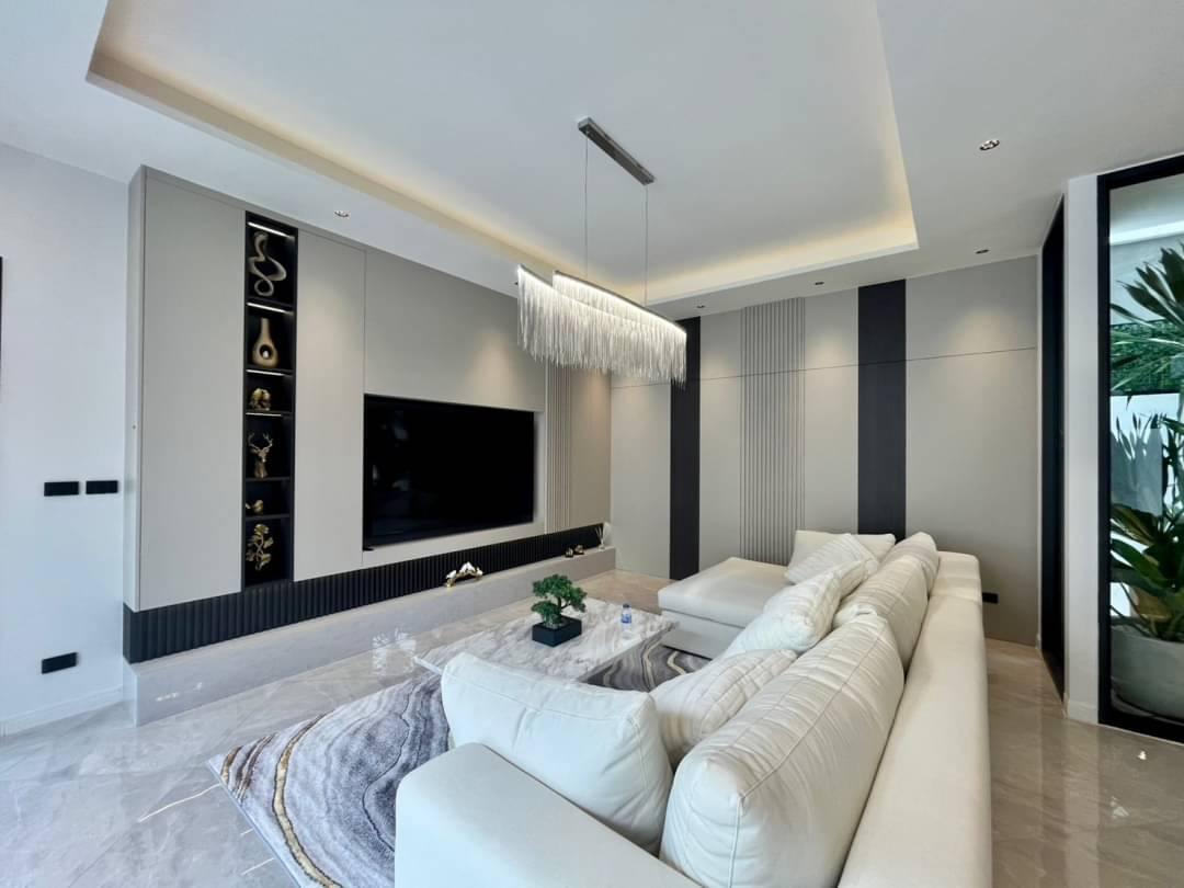 รูป 5 Bedrooms Pool Villa for Sale in South Pattaya - รูปที่ 4/16