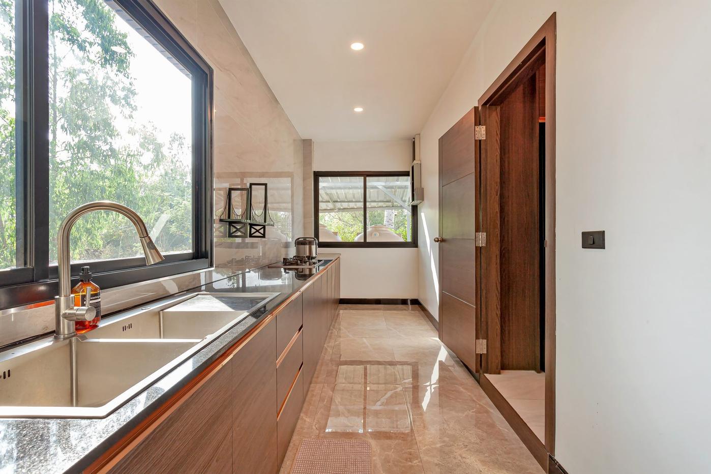 รูป 5 Bedrooms Pool Villa in Huay Yai for Rent - รูปที่ 13/24