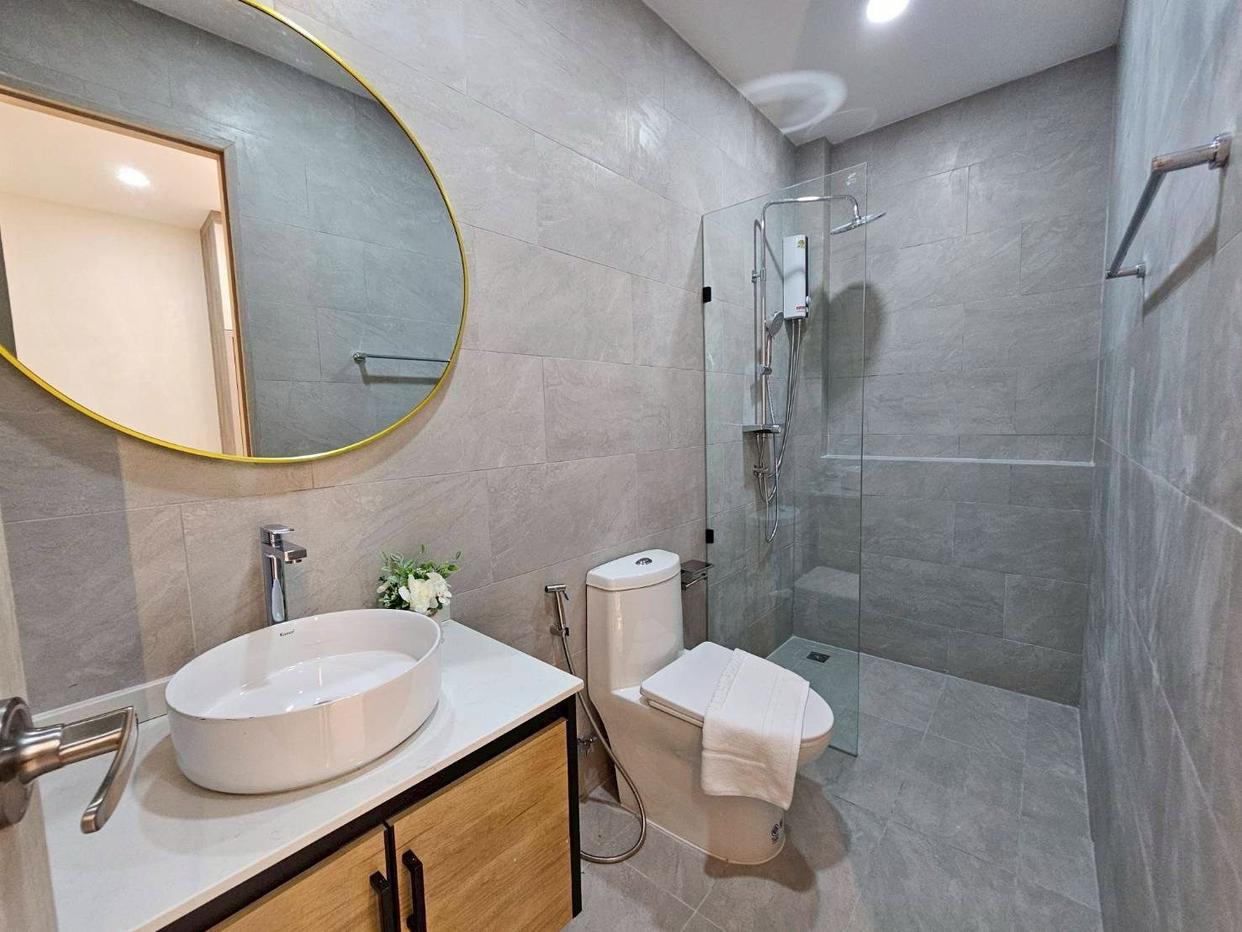รูป Modern Luxury Pool Villa for Rent in East Pattaya - รูปที่ 13/14