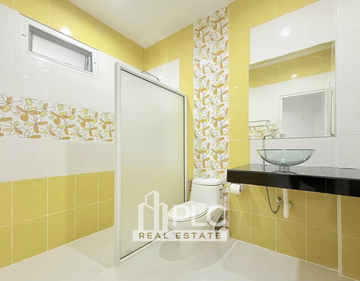 picture 2-Storey House in East Pattaya for Sale - 11/13