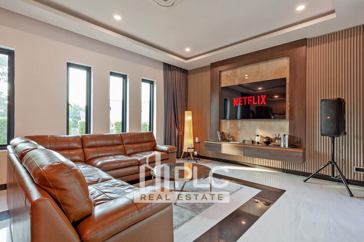 รูป 5 Bedrooms Pool Villa in Huay Yai for Rent - รูปที่ 9/24