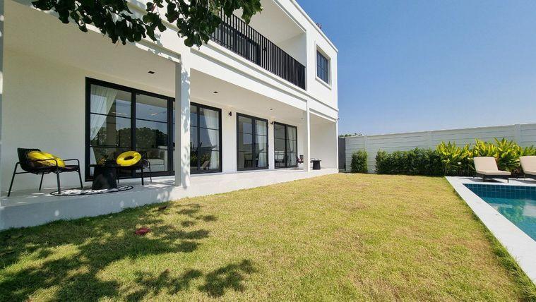 picture Pool Villa in Mabprachan for Rent - 22/25