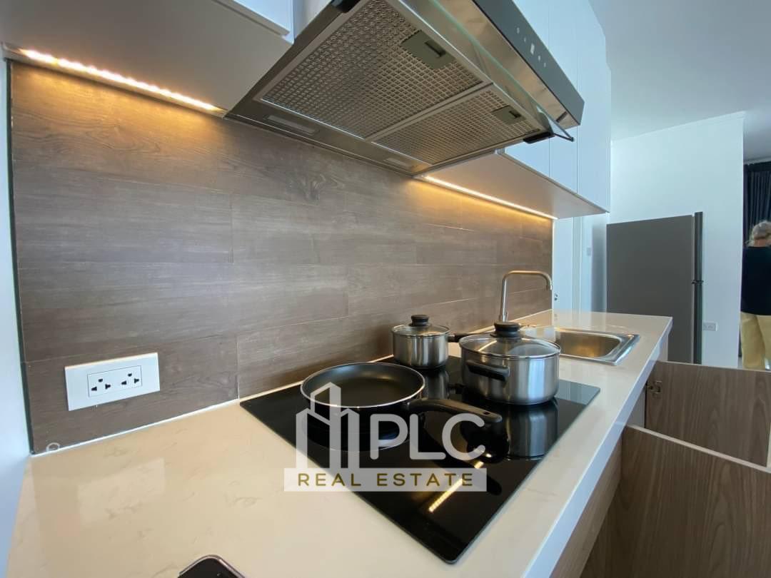 picture Lumpini Jomtien 3-Bedroom Condo for Sale with Direct Sea View - 6/17